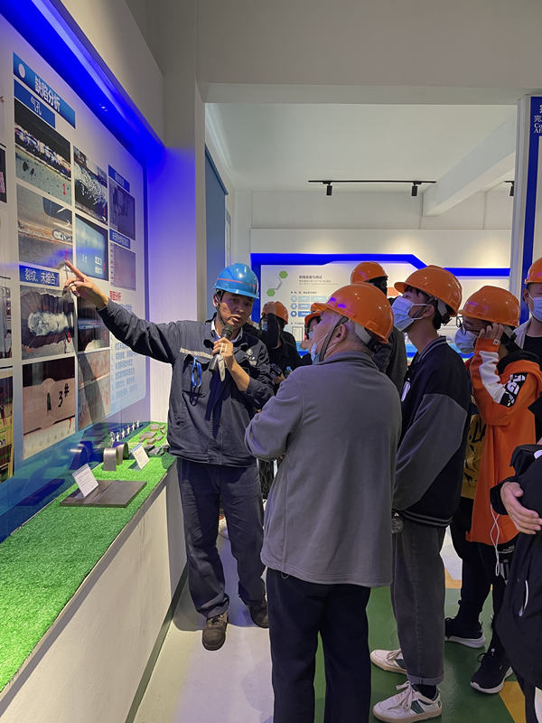 船舶工程学院212111/2131班赴企业认识实习