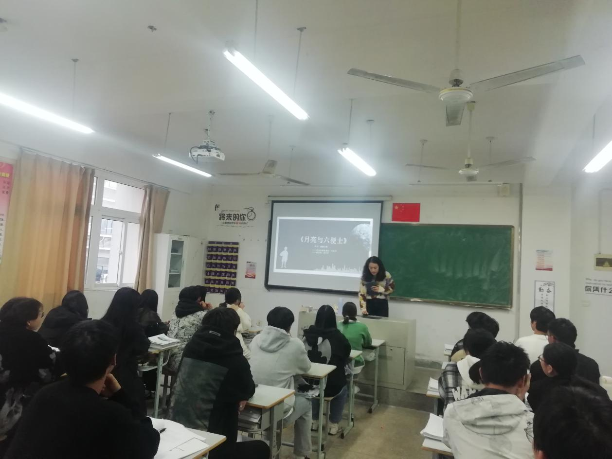 组织人事处党支部党员进班级 开展“书香润初心，奋进新征程”主题教育活动